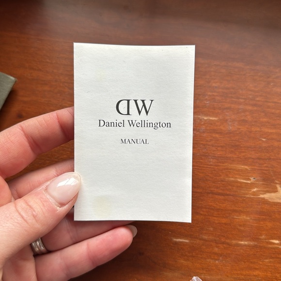 Daniel Wellington - Classic Petite Leather Strap - Picture 11 of 11